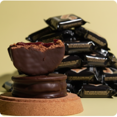 Alfajor Montana Negro | Cobertura Chocolate Negro y Dulce de Leche